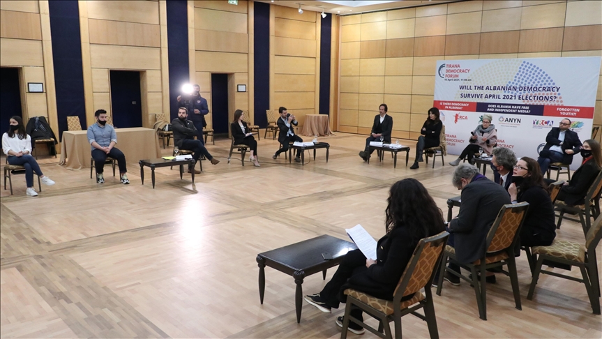 Shqipëri, forum diskutimi për "ndikimin e zgjedhjeve në forcimin e demokracisë"