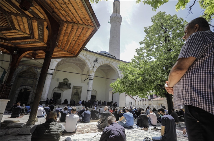 MIZ Sarajevo: Džuma-namaz danas u 11 džamija u dva termina 