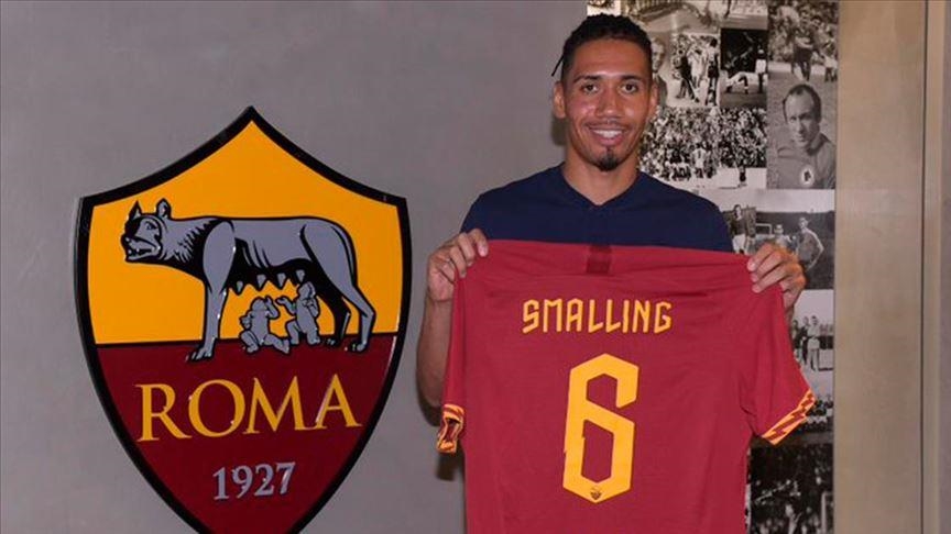Roma defender Smalling gets robbed at home