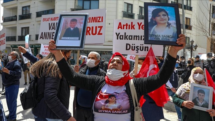 Families in SE Turkey continue anti-PKK sit-in protest
