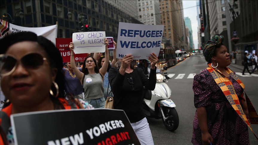 La Casa Blanca aclara que aumentará la admisión de refugiados para mediados de mayo