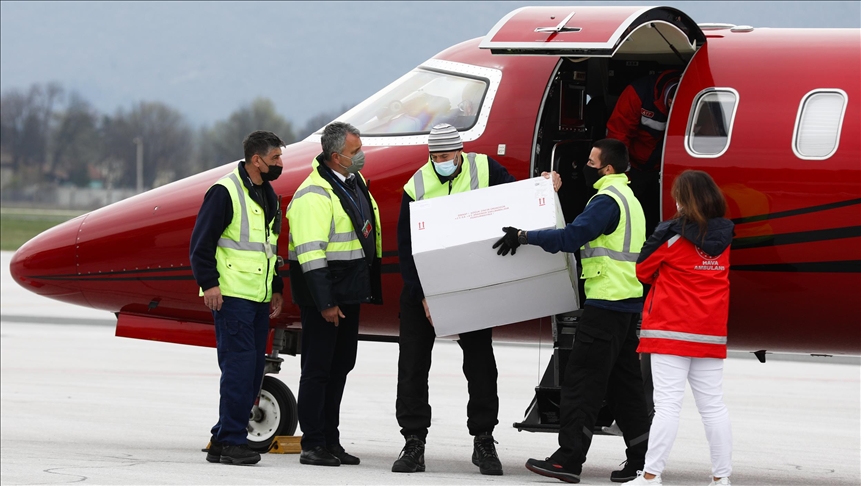 Bosnjë dhe Hercegovina pranon 10 mijë doza të tjera vaksine të dhuruara nga Turqia