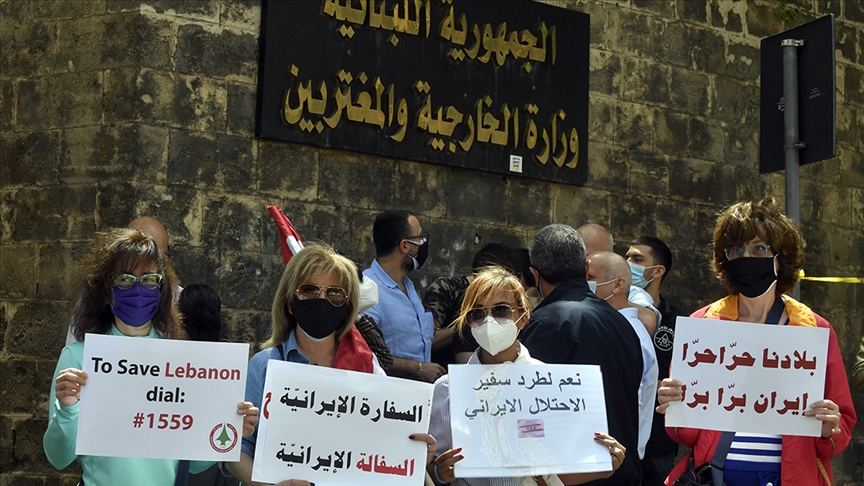 لبنان.. نشطاء يطالبون بقطع العلاقات الدبلوماسيّة مع إيران