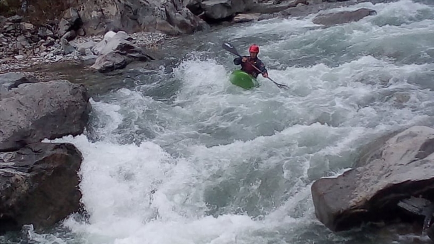 Barhal Çayı rafting ve kano tutkunlarını ağırlıyor