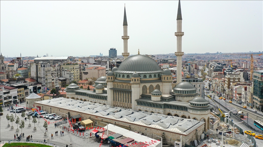إسطنبول.. افتتاح مسجد تقسيم في آخر جمعة من رمضان