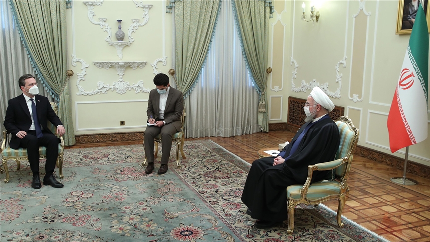 Рухани: Снятие санкций создаст новые возможности для экономического сотрудничества с миром