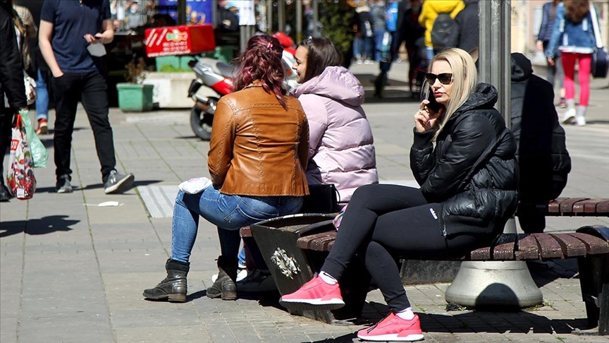 Socijalni psiholog o otporu mladih prema vakcinisanju: Ova situacija je za njih zbunjujuća