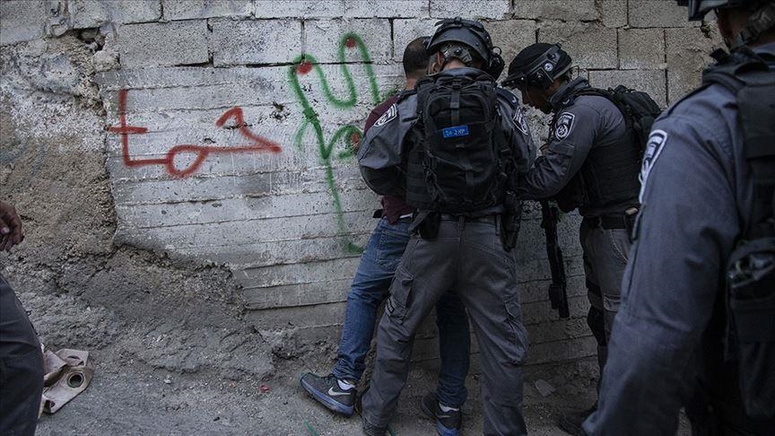 Израелската полиција приведе седум Палестинци во Кудс