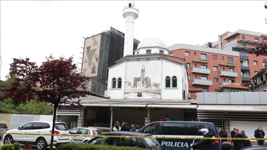 Albanija: Napadač povredio pet osoba u džamiji u Tirani