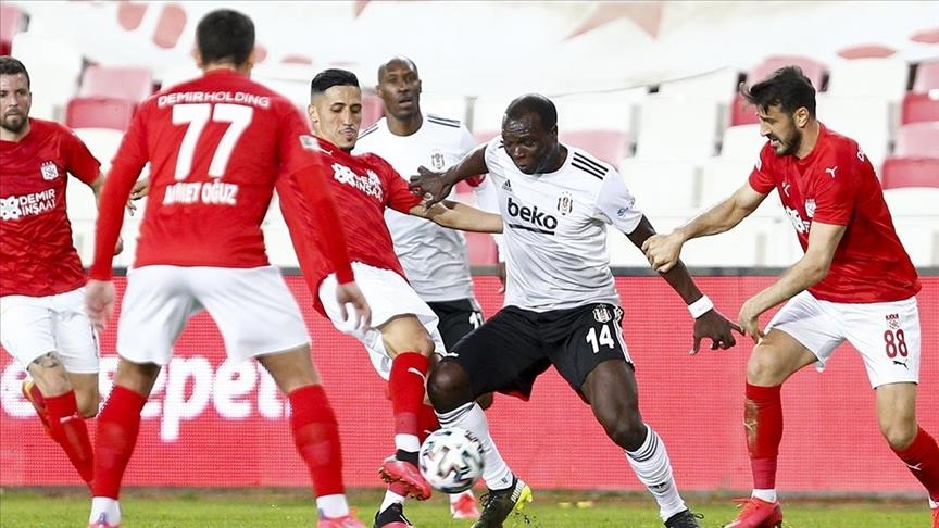 Football: Besiktas draw goalless with Sivasspor