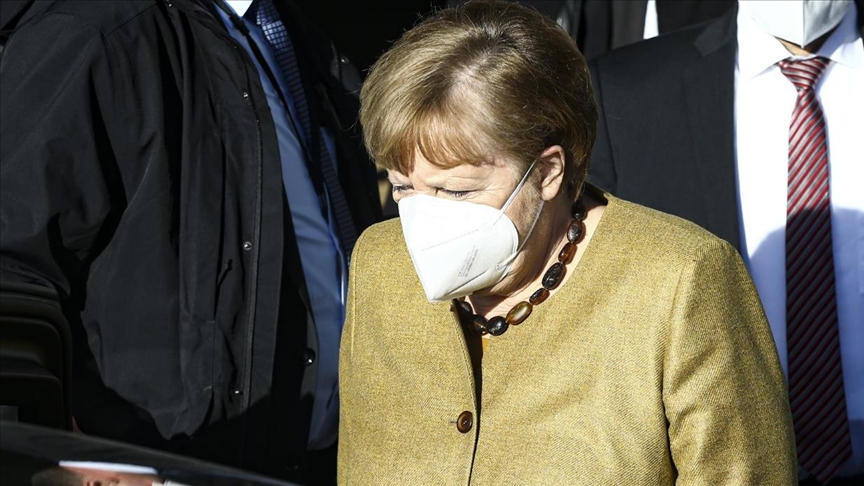 Merkel siente la presión por la fallida respuesta a la crisis del coronavirus en Alemania