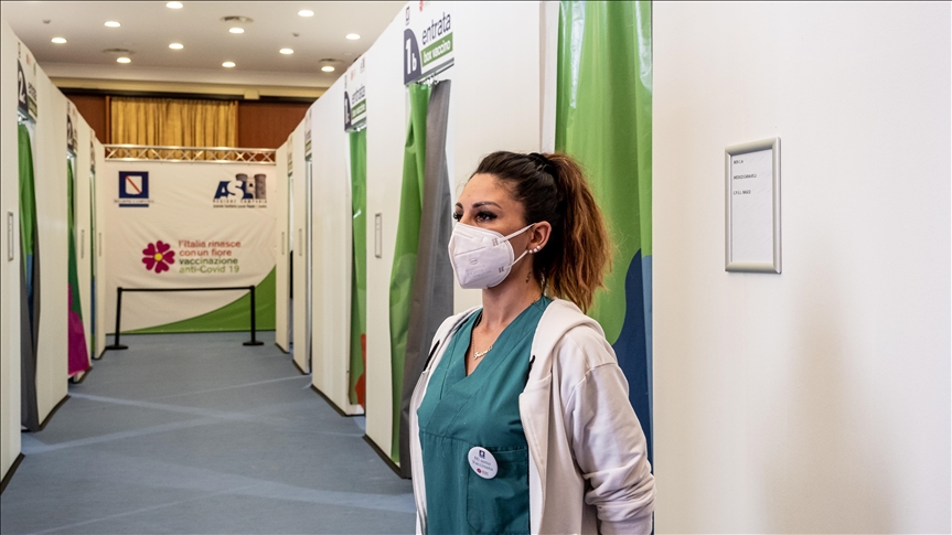 İtalya'da son 24 saatte Kovid-19'dan 364 kişi hayatını kaybetti