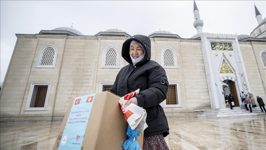 Türkiye'den Kırgızistan'daki ihtiyaç sahiplerine ramazan yardımı ulaştırıldı