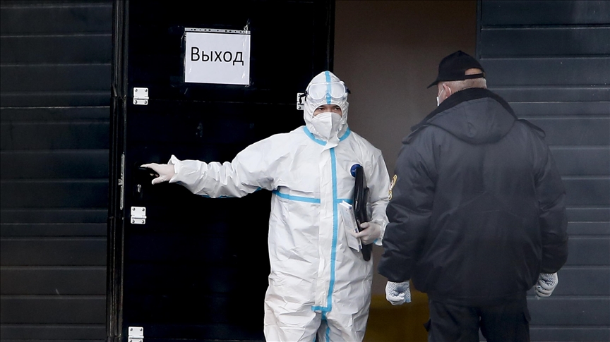 Коронавирус в РФ: за сутки скончались почти 400 человек