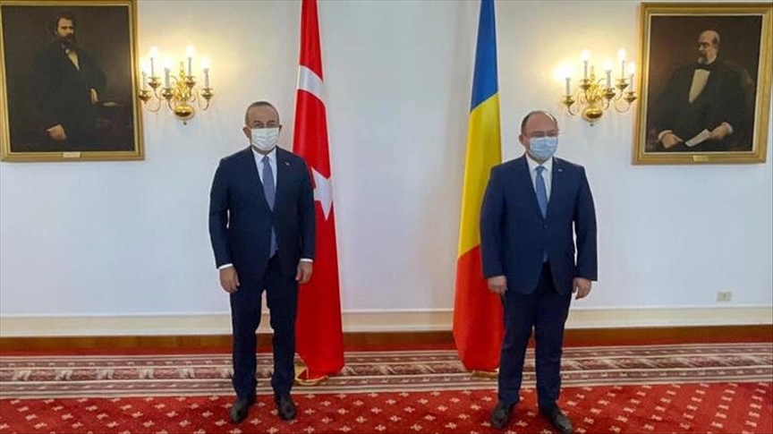 Глава МИД Турции встретился с румынским коллегой