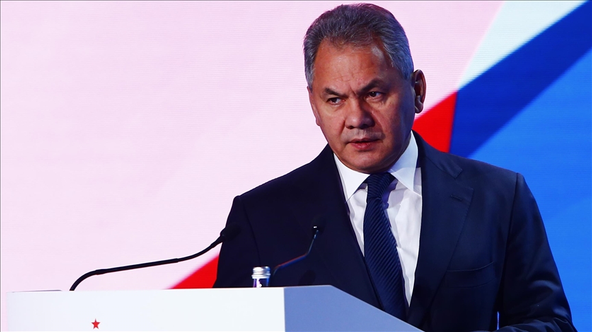 Rusia asegura que empezó a retirar tropas de la frontera con Ucrania
