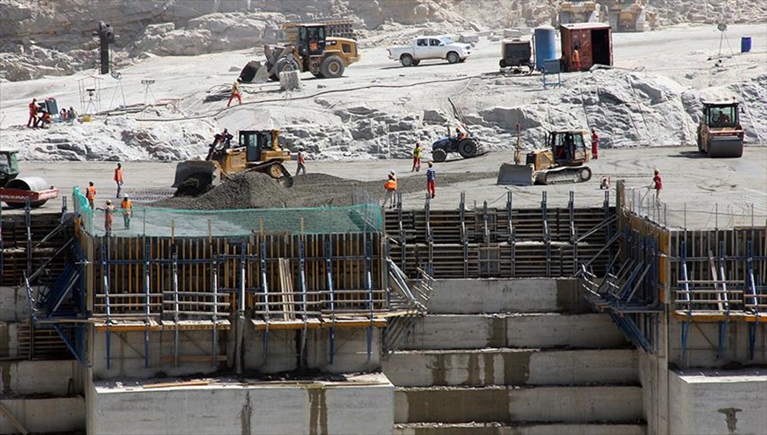 Etiopía acusa a Egipto y Sudán de socavar las negociaciones sobre la presa en el río Nilo
