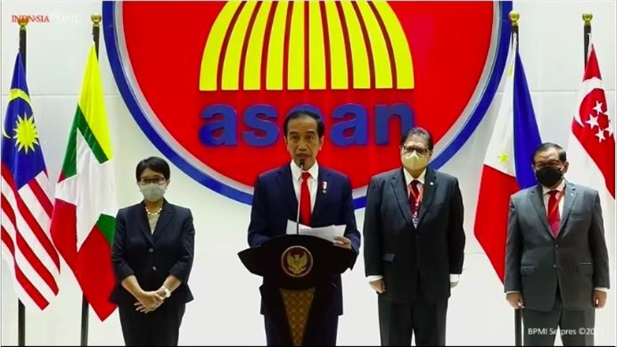 Presiden Jokowi minta pemimpin junta militer Myanmar komitmen hentikan kekerasan