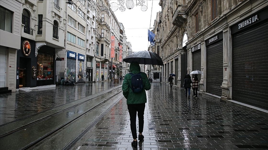 Marmara, Ege, Akdeniz, Karadeniz, İç ve Doğu Anadolu'da yarın sağanak bekleniyor