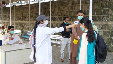 Pakistan records highest daily COVID deaths this year