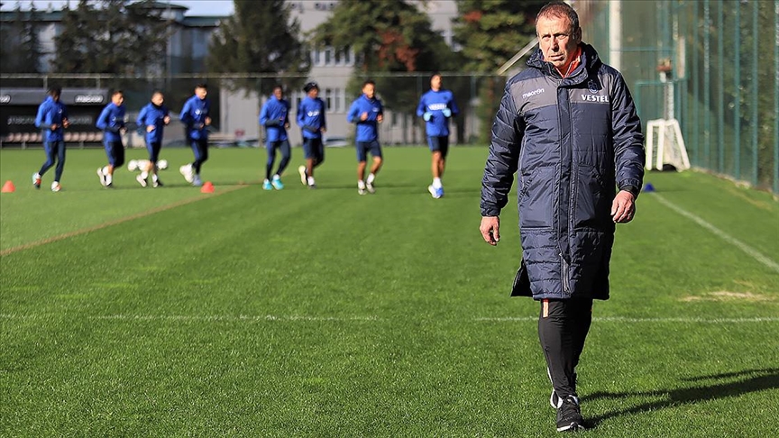 Trabzonspor teknik direktör Avcı ile geçit vermiyor