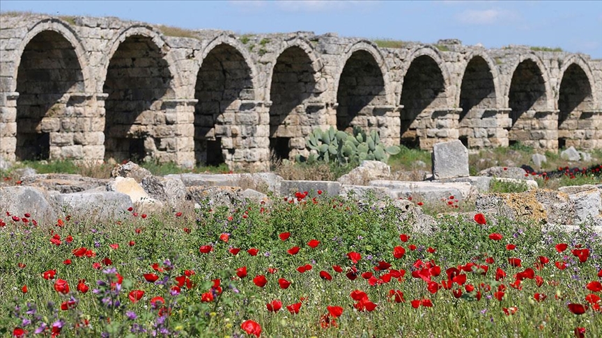 'Turizmin başkenti' Antalya, açık hava müzeleriyle göz kamaştırıyor