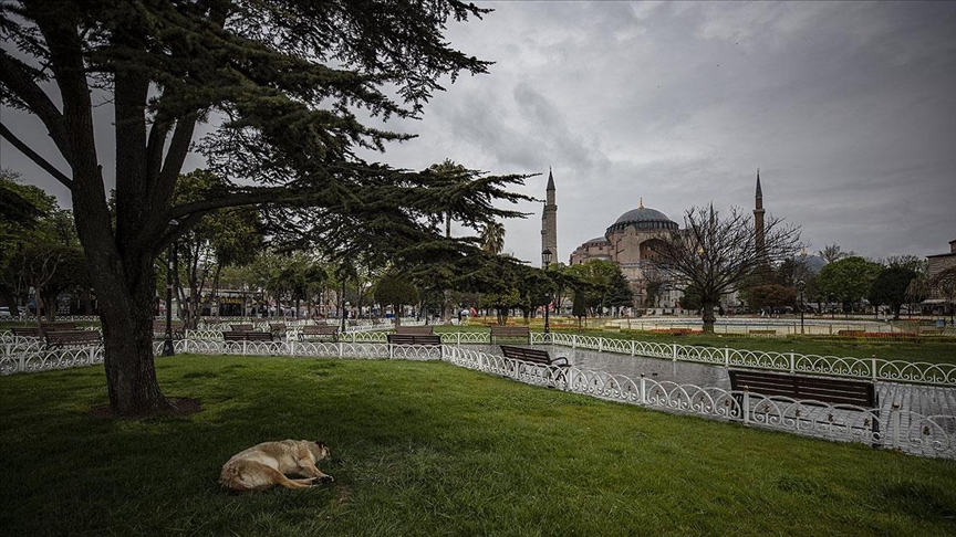 Türkiye Kovid-19 tedbirleri kapsamında 29 Nisan-17 Mayıs arasında 'tam kapanma'ya geçiyor