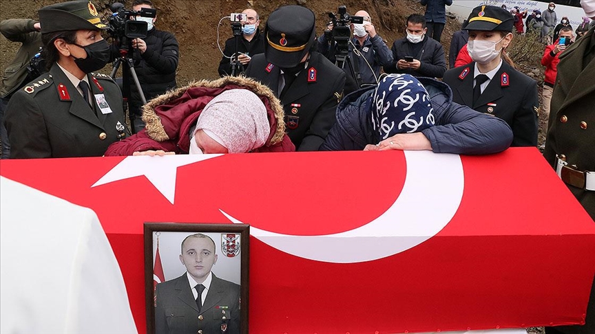 Şehit Uzman Çavuş Aygün Çakar son yolculuğuna uğurlandı