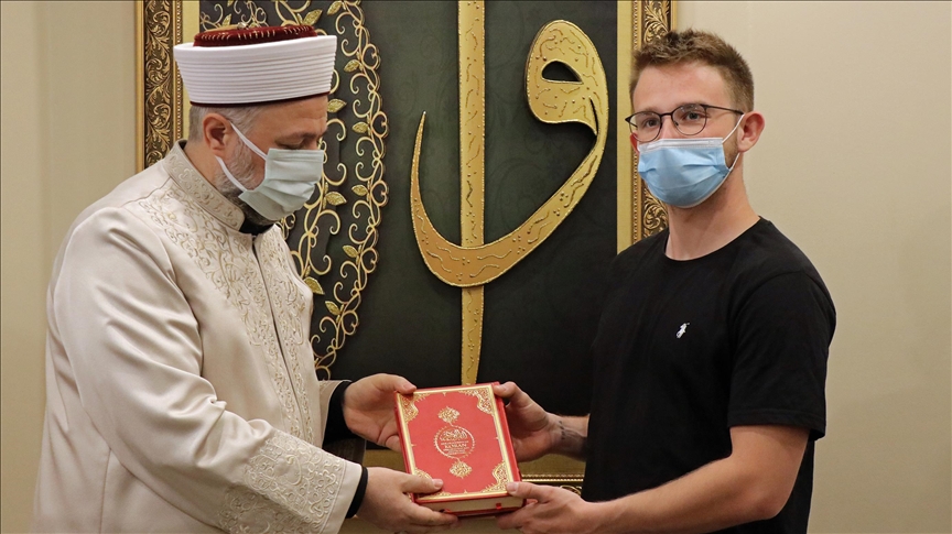 I riu gjerman pranon Islamin pas ndikimit nga gjyshja shokut të tij