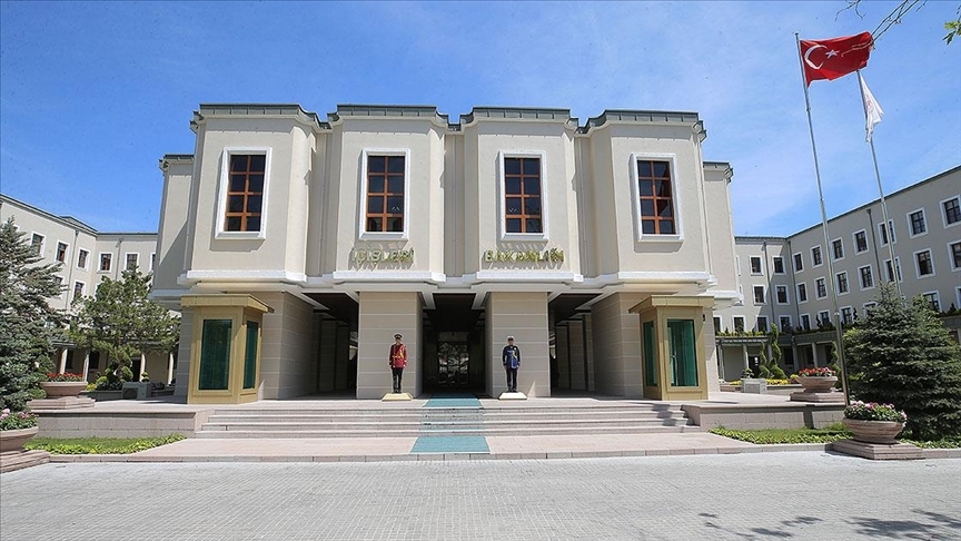İkna çalışması sonucu bir örgüt mensubu daha güvenlik güçlerine teslim oldu