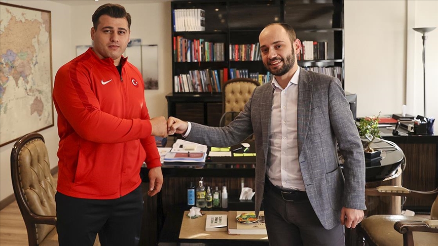 Milli güreşçi Rıza Kayaalp'ten AA'ya ziyaret