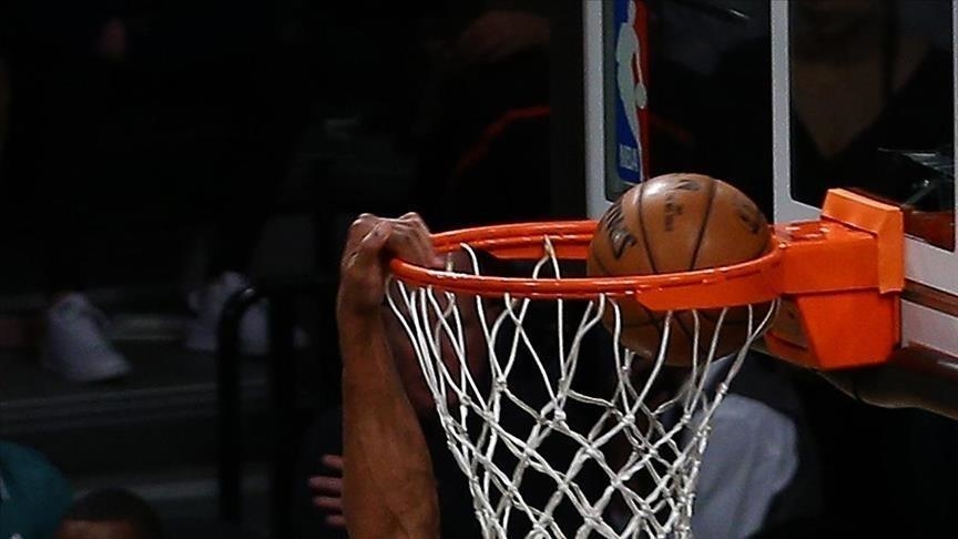 НБА: Санс ја прекина серијата на Никс од 9 победи по ред