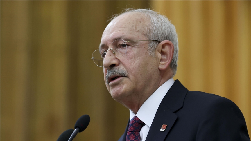 Líder de la oposición turca señala que 'los historiadores deberían examinar los acontecimientos de 1915'