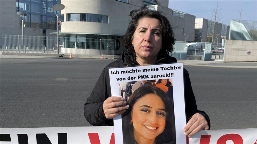 Almanya'da kızı PKK tarafından kaçırılan anne Alman siyasetçilerin ilgisizliğinden şikayetçi