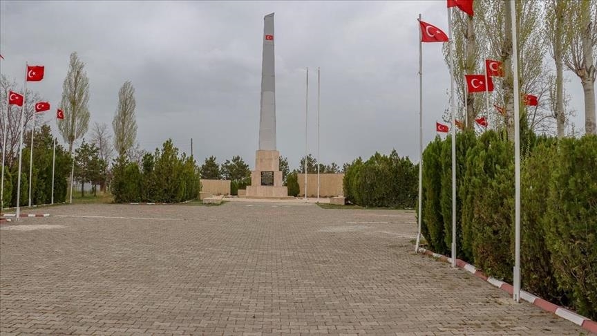 Muslim memorial shows cruelty of Armenian gangs: Expert