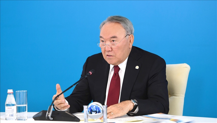 Kazakistan'ın Kurucu Cumhurbaşkanı Nazarbayev, Kazakistan Halk Asamblesi  Başkanlığından çekildiğini duyurdu