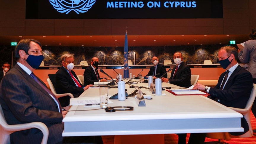 5+1 gayriresmi Kıbrıs konferansı ikinci gününde Cenevre'de devam ediyor