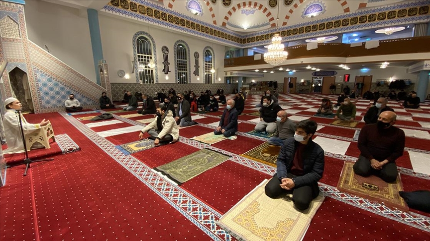 U džamijama u Holandiji klanjan prvi teravih-namaz nakon ublažavanja epidemioloških mjera