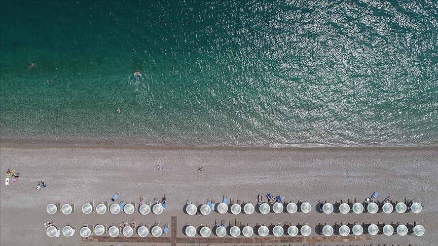 Almanlar tatillerini turizm merkezi Antalya'da geçirmek istiyor 
