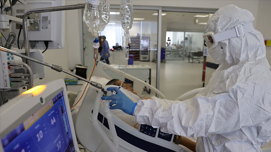 Türkiye'nin koronavirüsle mücadelesinde son 24 saatte yaşananlar