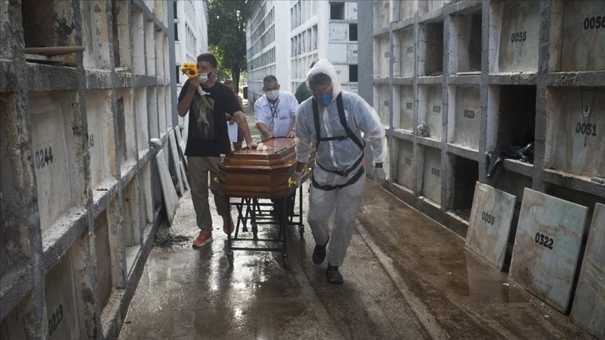 Brasil supera los 400.000 muertos por COVID-19