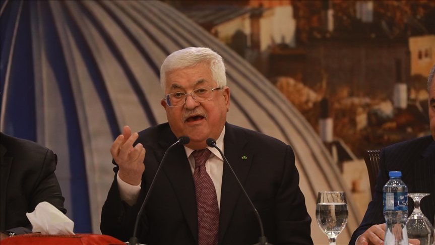 Presidente palestino decide posponer las elecciones parlamentarias