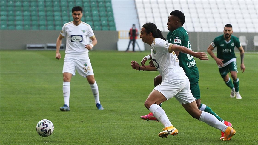 Akhisarspor, TFF 1. Lig'e veda etti