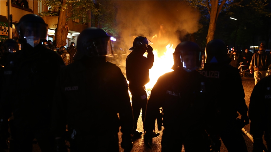 Clashes mark May Day protests in Europe