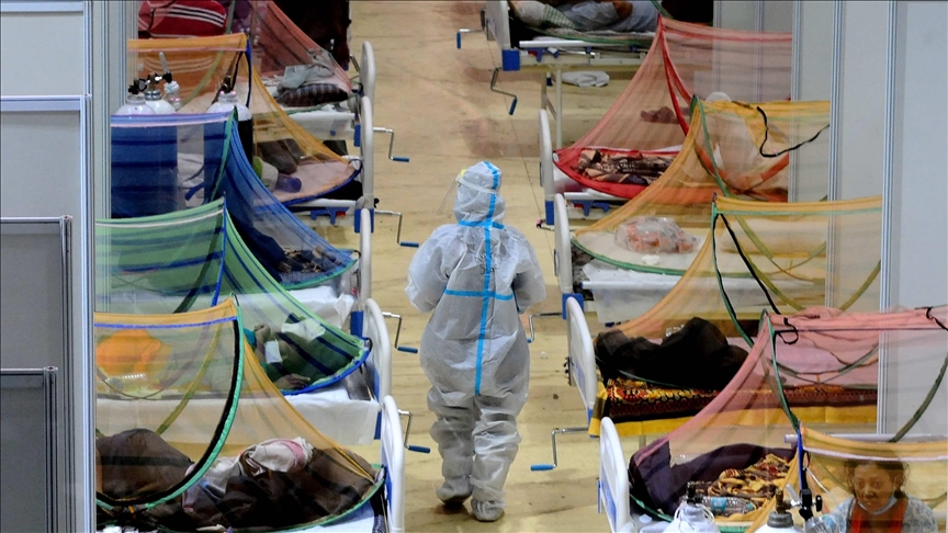 Los desafíos a los que se enfrentan los periodistas en India para cubrir los estragos que deja la COVID-19