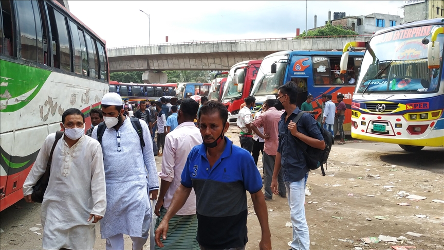 Bangladesh disburses cash to pandemic-hit people