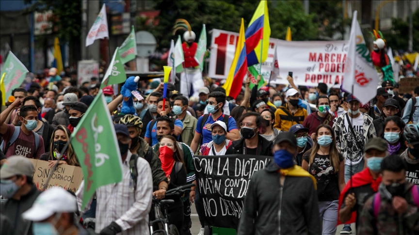 Protestas en Colombia en contra de proyecto de reforma tributaria dejan 17 personas fallecidas