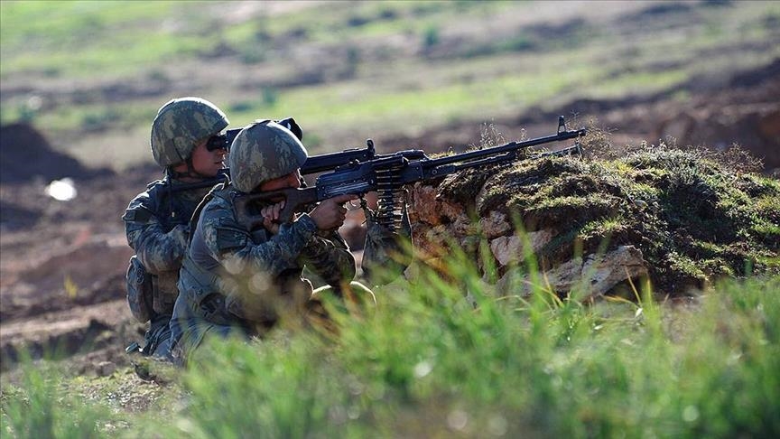 الدفاع التركية: تحييد 3 إرهابيين من "ي ب ك" شمالي سوريا