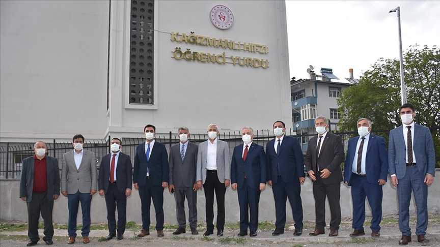 Ermeni çeteleri tarafından şehit edilen şairin adı Kars'ta yaşatılacak 