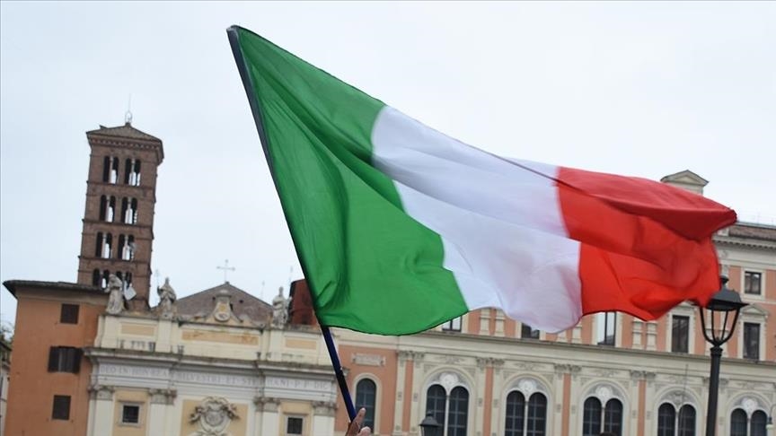 Ishulli Procida në Itali përfundon fushatën e vaksinimit, shpallet "ishull pa COVID"